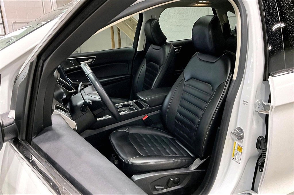Certified 2022 Ford Edge SEL w/ Convenience Package image 24