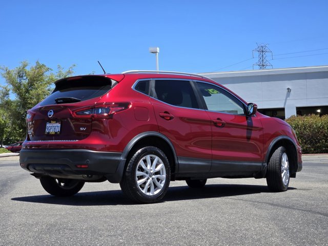 Used 2022 Nissan Rogue Sport SV FWD image 4