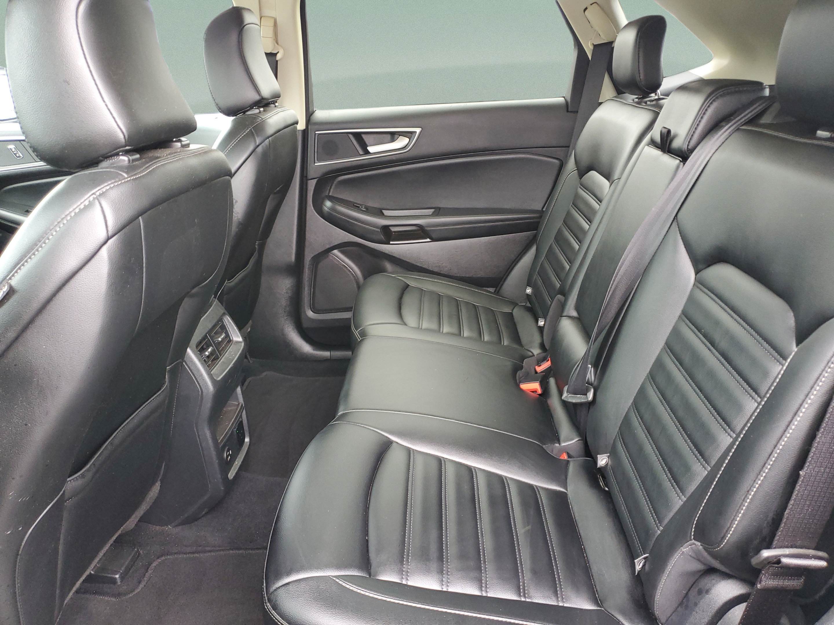 Certified 2021 Ford Edge SEL w/ Convenience Package AWD/4WD image 9