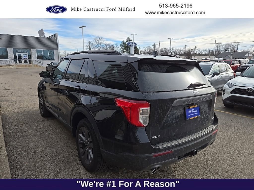 Certified 2024 Ford Explorer XLT w/ Equipment Group 202A image 4