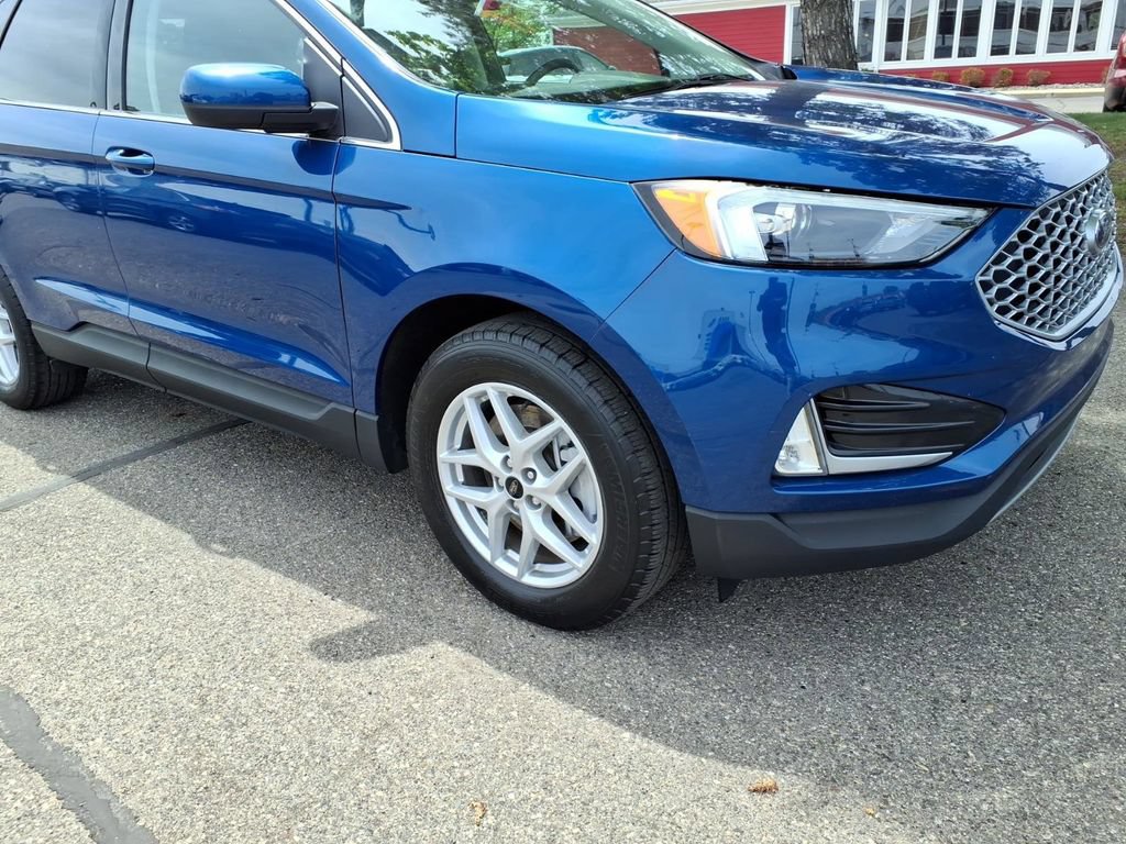 Certified 2023 Ford Edge SEL w/ Convenience Package AWD/4WD image 5