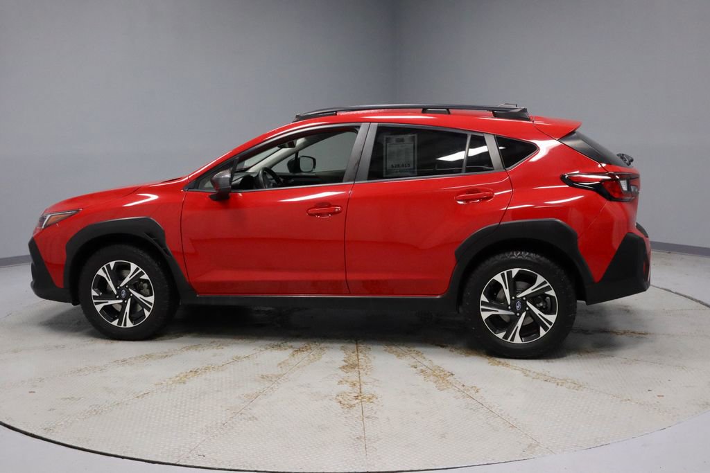 Used 2024 Subaru Crosstrek 2.0i Premium w/ Crosstrek Mirror Package AWD/4WD image 7