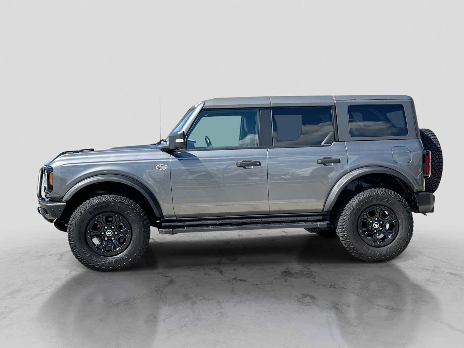 Certified 2023 Ford Bronco Wildtrak AWD/4WD image 3