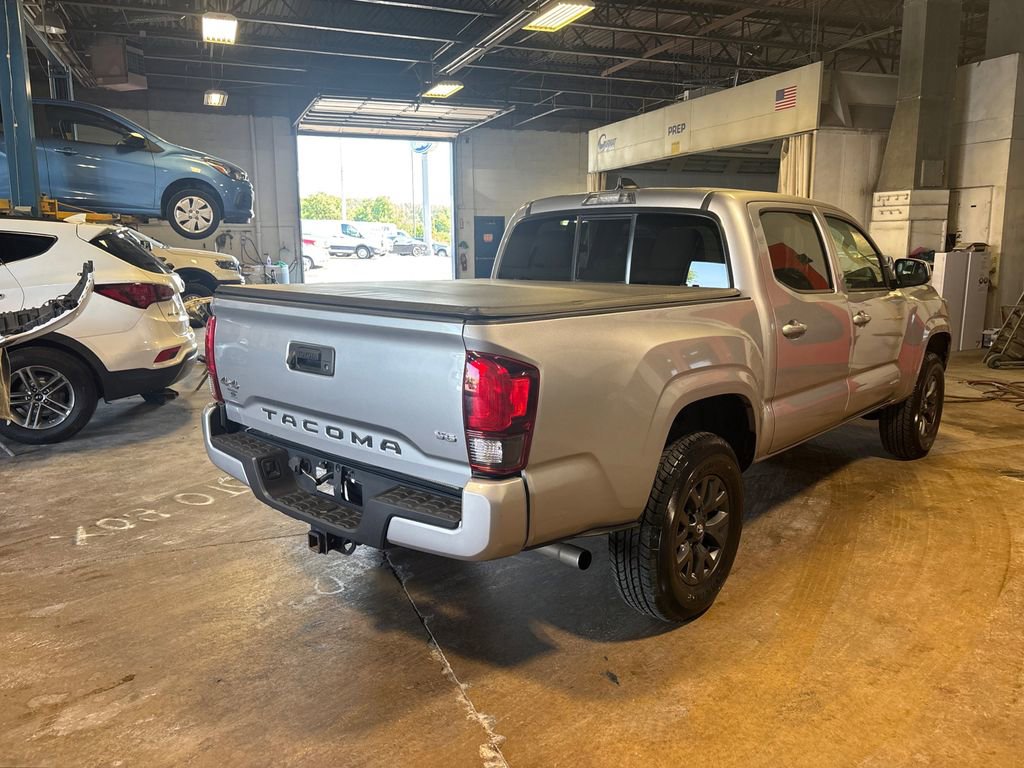 Used 2020 Toyota Tacoma SR AWD/4WD image 5