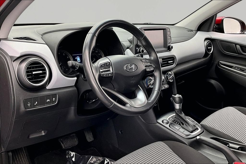 Used 2021 Hyundai Kona SEL w/ Cargo Package AWD/4WD image 14