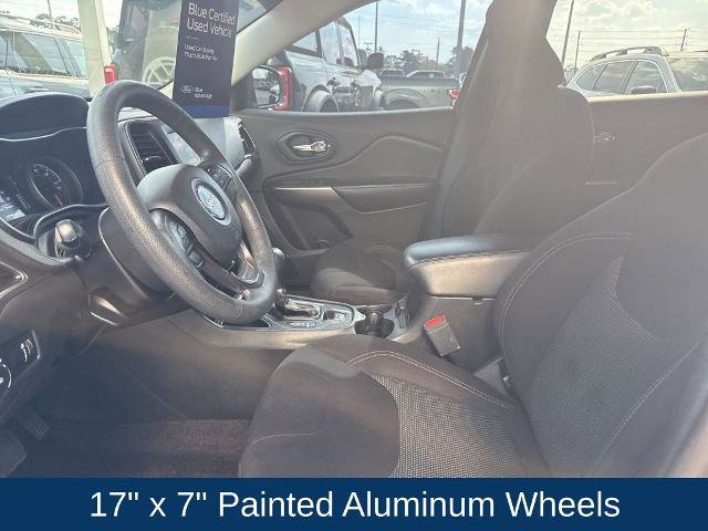 Used 2019 Jeep Cherokee Latitude w/ Popular Appearance Group image 10