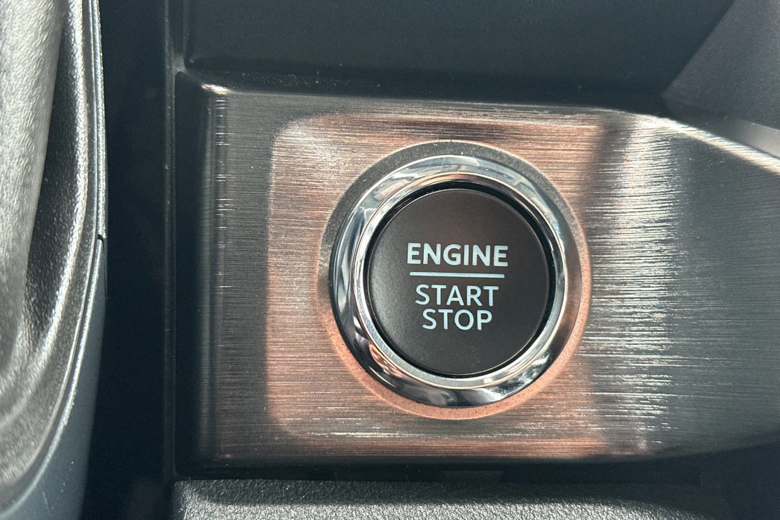 Certified 2023 Ford F250 Lariat w/ FX4 Off-Road Package image 33