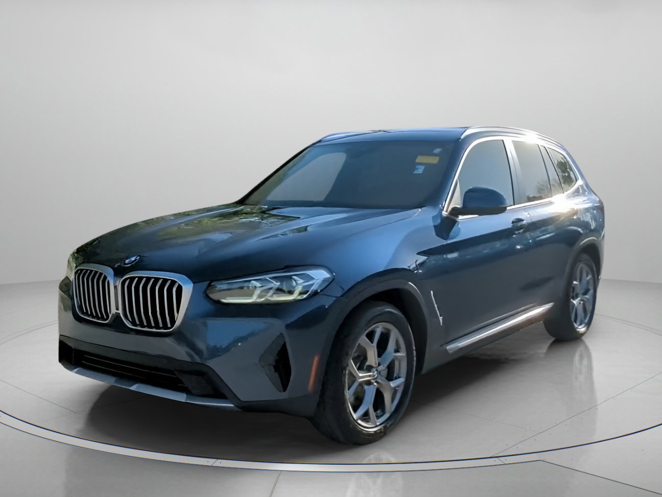 Used 2022 BMW X3 sDrive30i w/ Premium Package 2 image 4