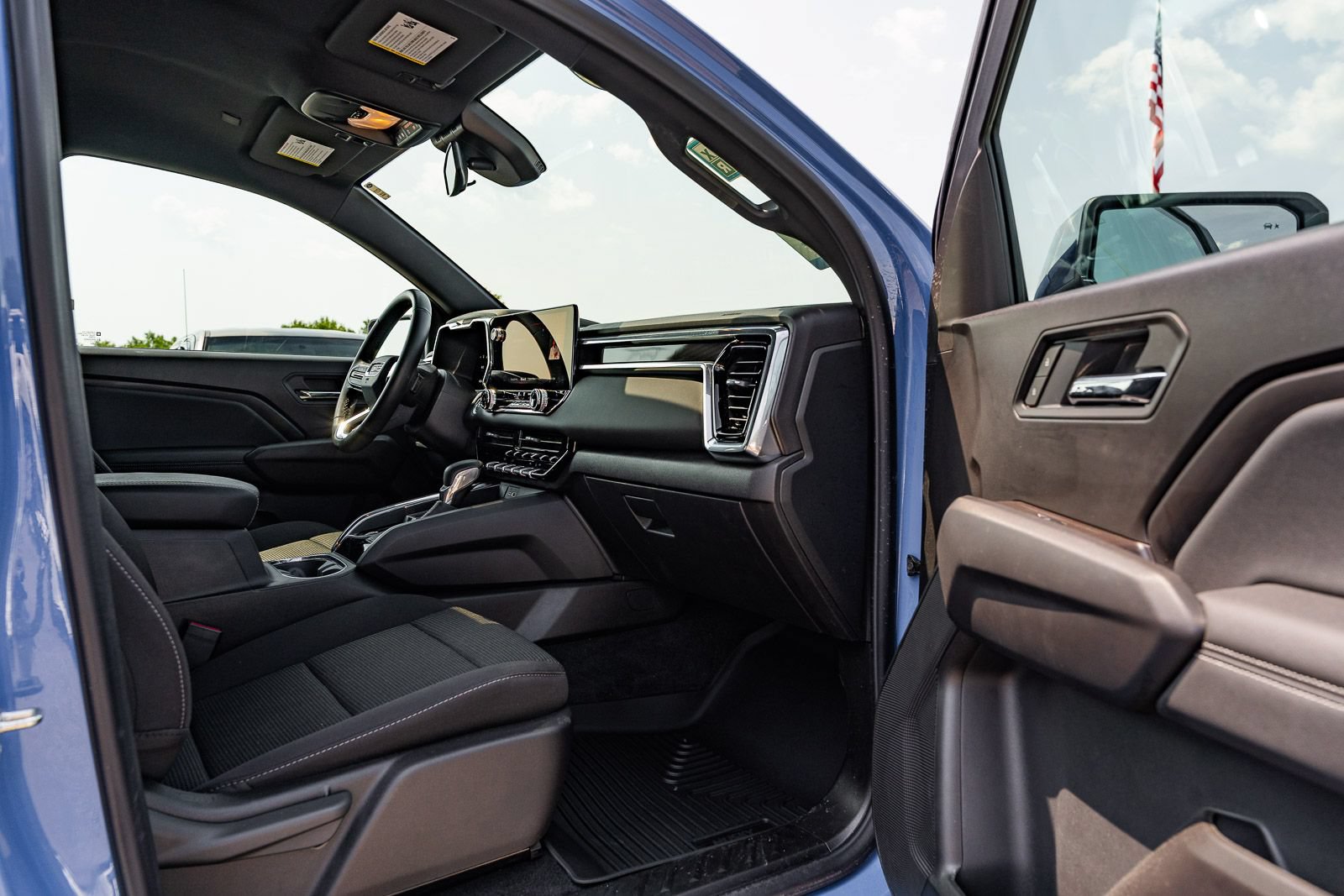 Used 2026 GMC Canyon Elevation RWD image 11
