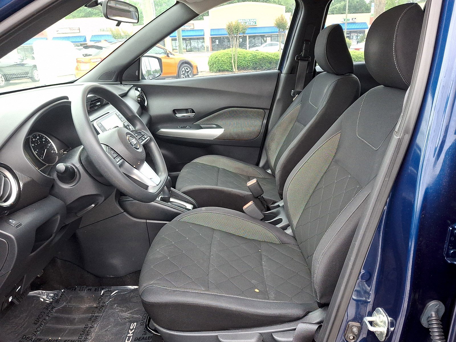 Used 2019 Nissan Kicks SV FWD image 12