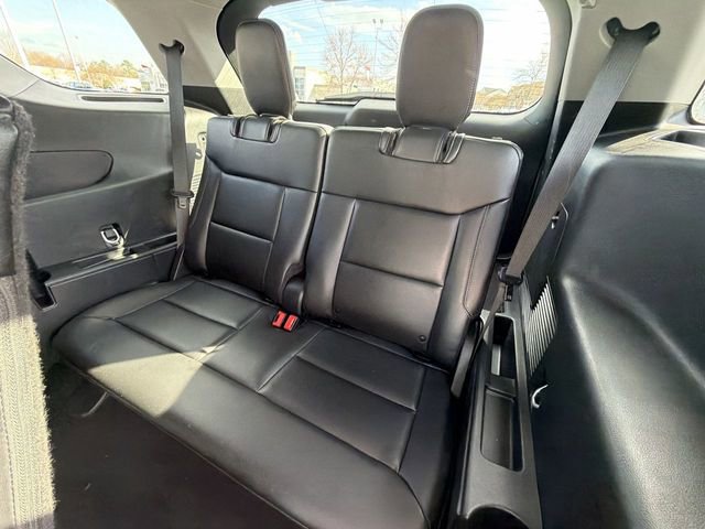 Certified 2024 Ford Explorer XLT w/ Equipment Group 202A image 25