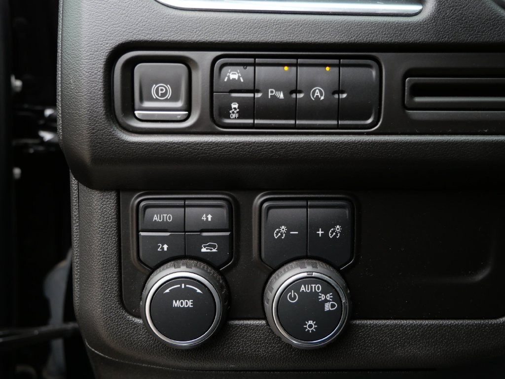 Used 2023 Chevrolet Tahoe RST AWD/4WD image 24