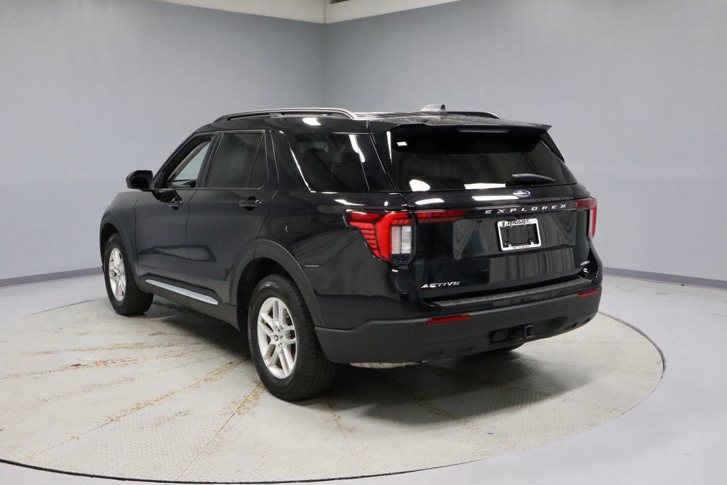 Certified 2025 Ford Explorer Active AWD/4WD image 9