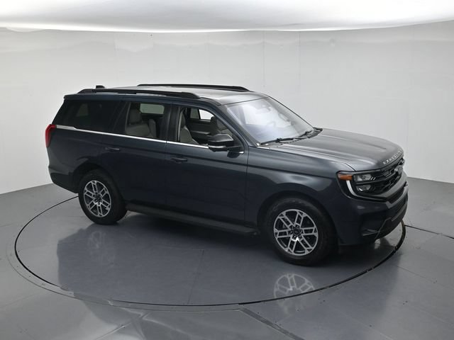 Certified 2025 Ford Expedition Active AWD/4WD image 45