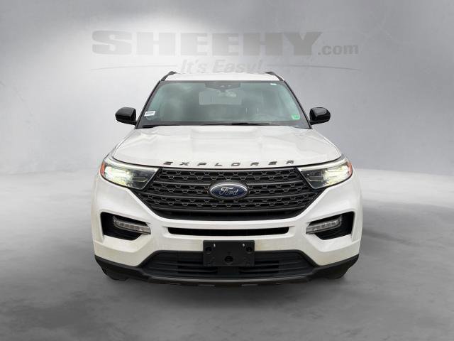 Certified 2022 Ford Explorer XLT w/ Equipment Group 202A image 9
