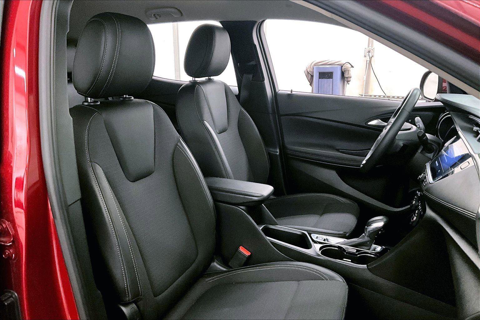 Used 2021 Buick Encore GX Select image 7