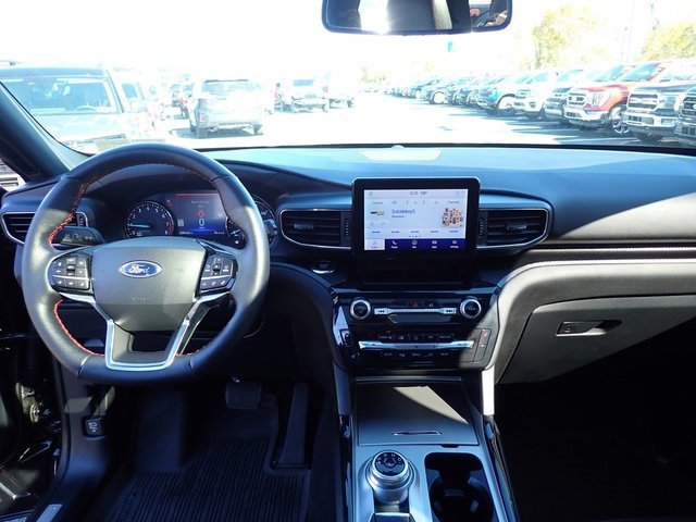 Certified 2022 Ford Explorer ST-Line w/ Class IV Trailer Tow Package image 21