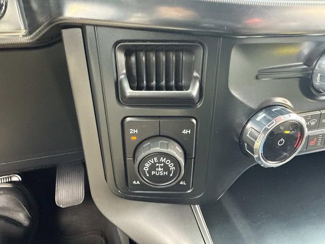 Certified 2025 Ford F150 Lariat w/ Equipment Group 502A High image 29