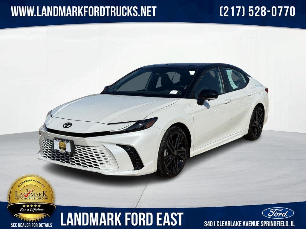 Used 2025 Toyota Camry XSE w/ Premium Plus Package FWD image 1