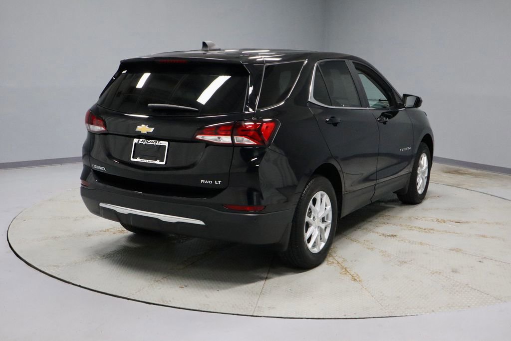 Used 2024 Chevrolet Equinox LT w/ LPO, Floor Liner Package AWD/4WD image 5
