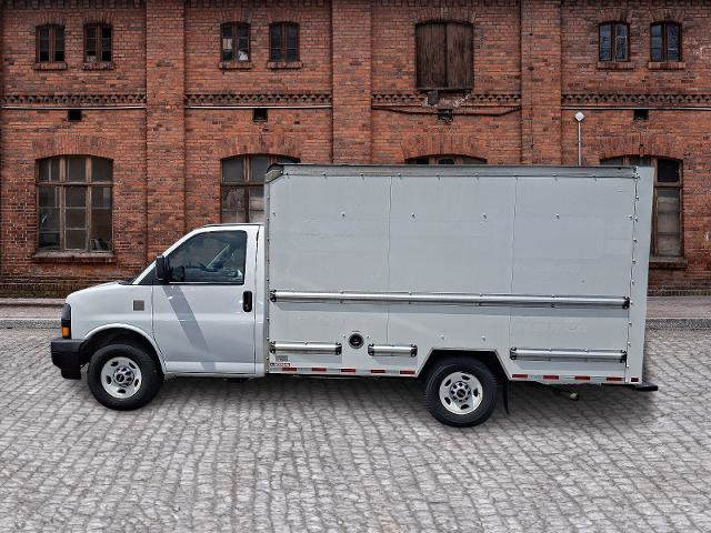 Used 2021 GMC Savana 3500 w/ Power Convenience Package RWD image 7