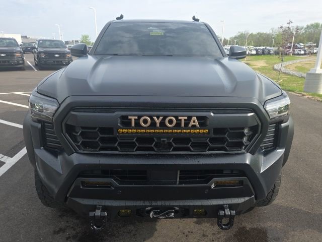 Used 2024 Toyota Tacoma SR5 image 3