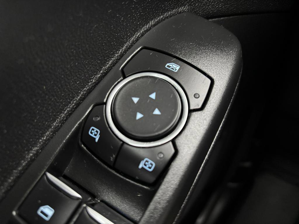 Certified 2022 Ford Escape SE w/ SE Sport Appearance Package image 24