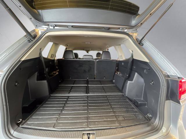 Used 2024 Volkswagen Atlas SE AWD/4WD image 23