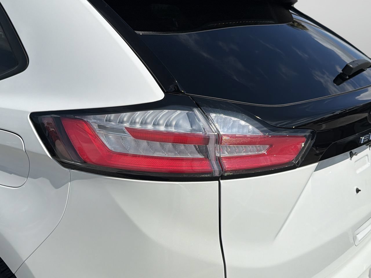 Certified 2024 Ford Edge ST-Line AWD/4WD image 7