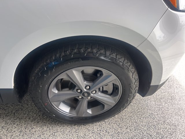 Certified 2023 Ford Edge SEL w/ Sport Appearance Package AWD/4WD image 4