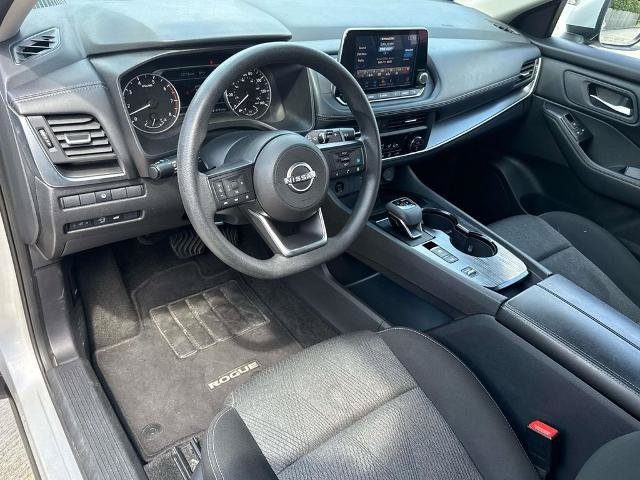 Used 2024 Nissan Rogue SV FWD image 24