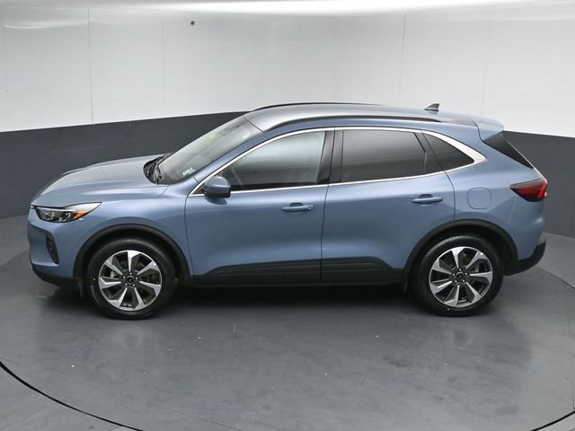 Certified 2025 Ford Escape Platinum AWD/4WD image 7