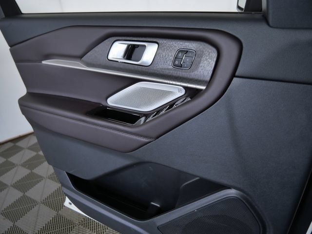 Certified 2025 Ford Explorer Platinum AWD/4WD image 25