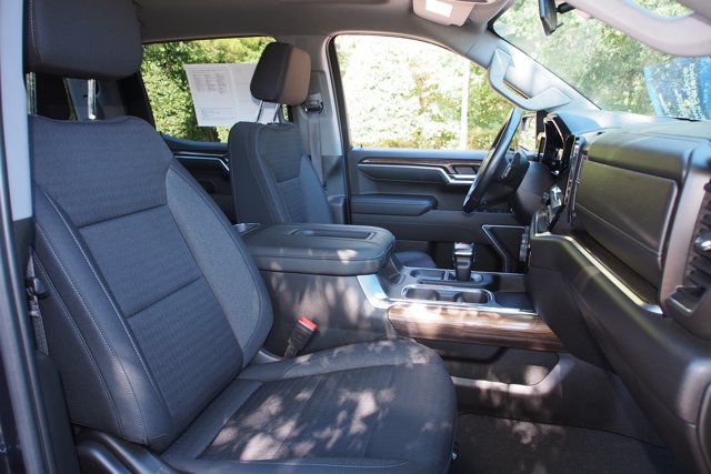 Used 2022 Chevrolet Silverado 1500 RST AWD/4WD image 12