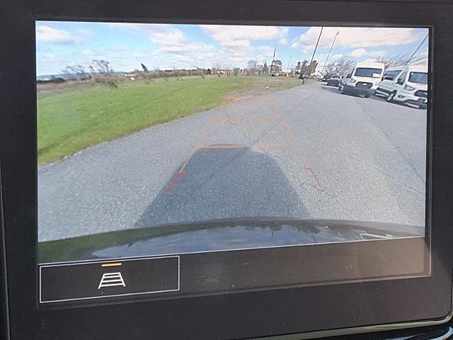 Used 2022 Chevrolet Traverse LT image 19