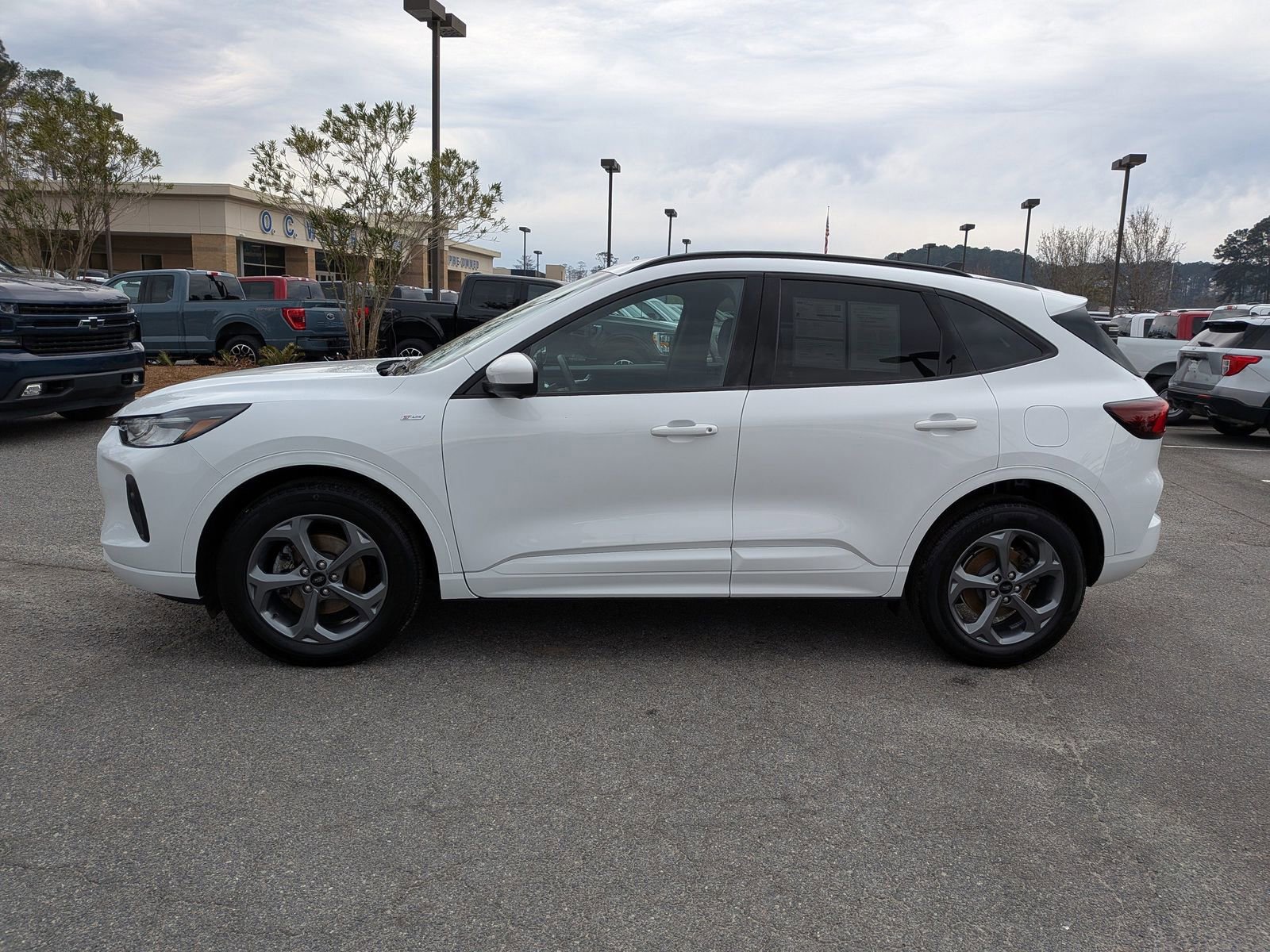 Certified 2023 Ford Escape ST-Line Select w/ Tech Pack #2 video 2