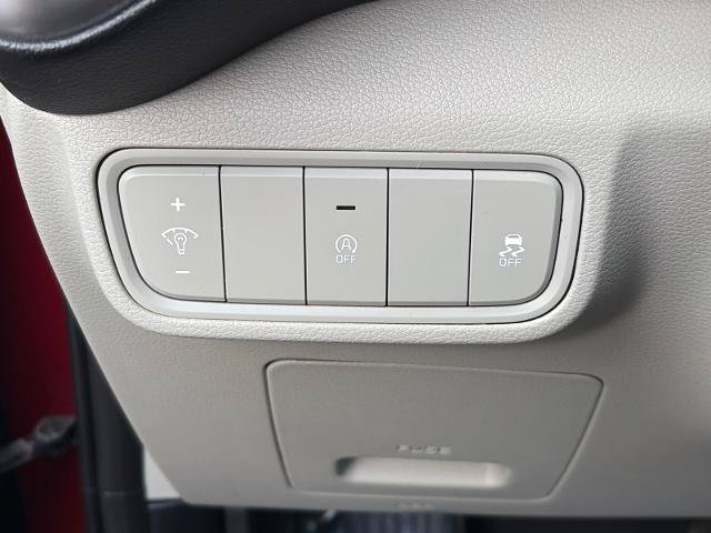Used 2022 Kia Soul LX FWD image 15
