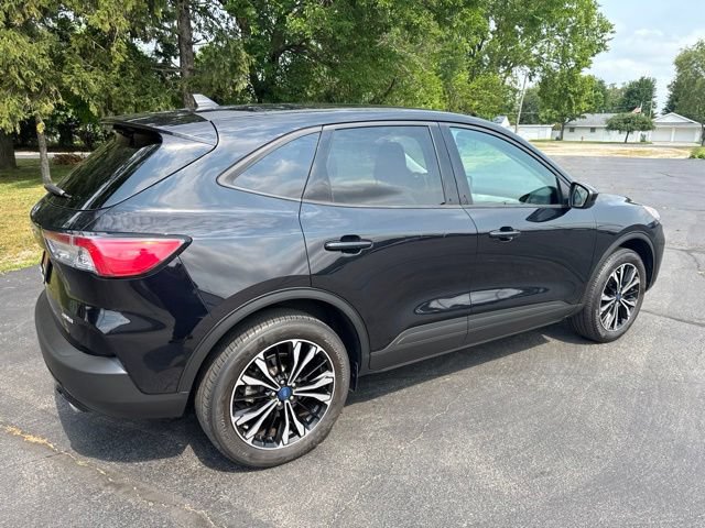 Certified 2022 Ford Escape SE w/ SE Sport Appearance Package AWD/4WD image 5
