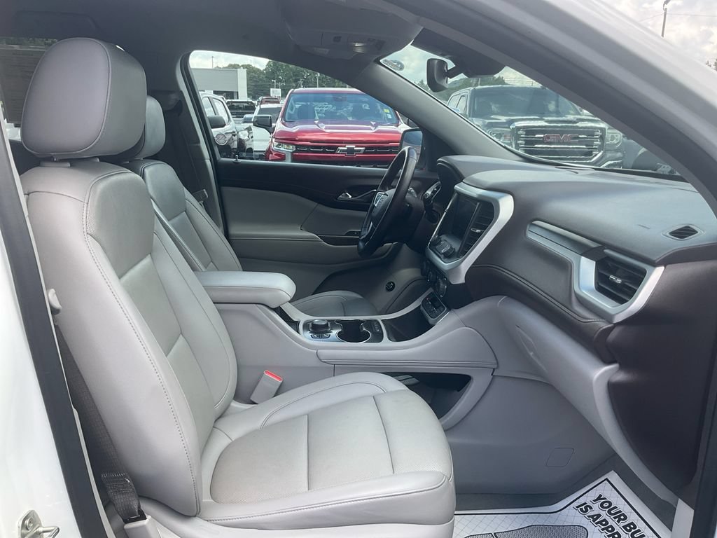 Used 2023 GMC Acadia SLT AWD/4WD image 12