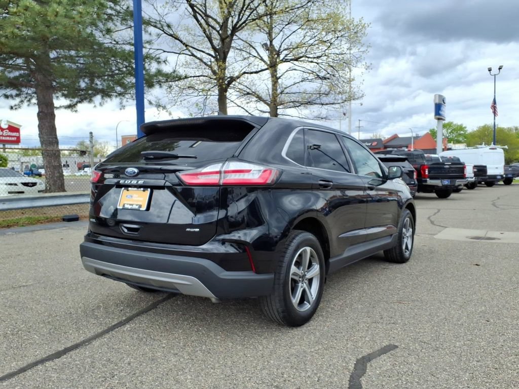 Certified 2024 Ford Edge SEL w/ Convenience Package AWD/4WD image 6
