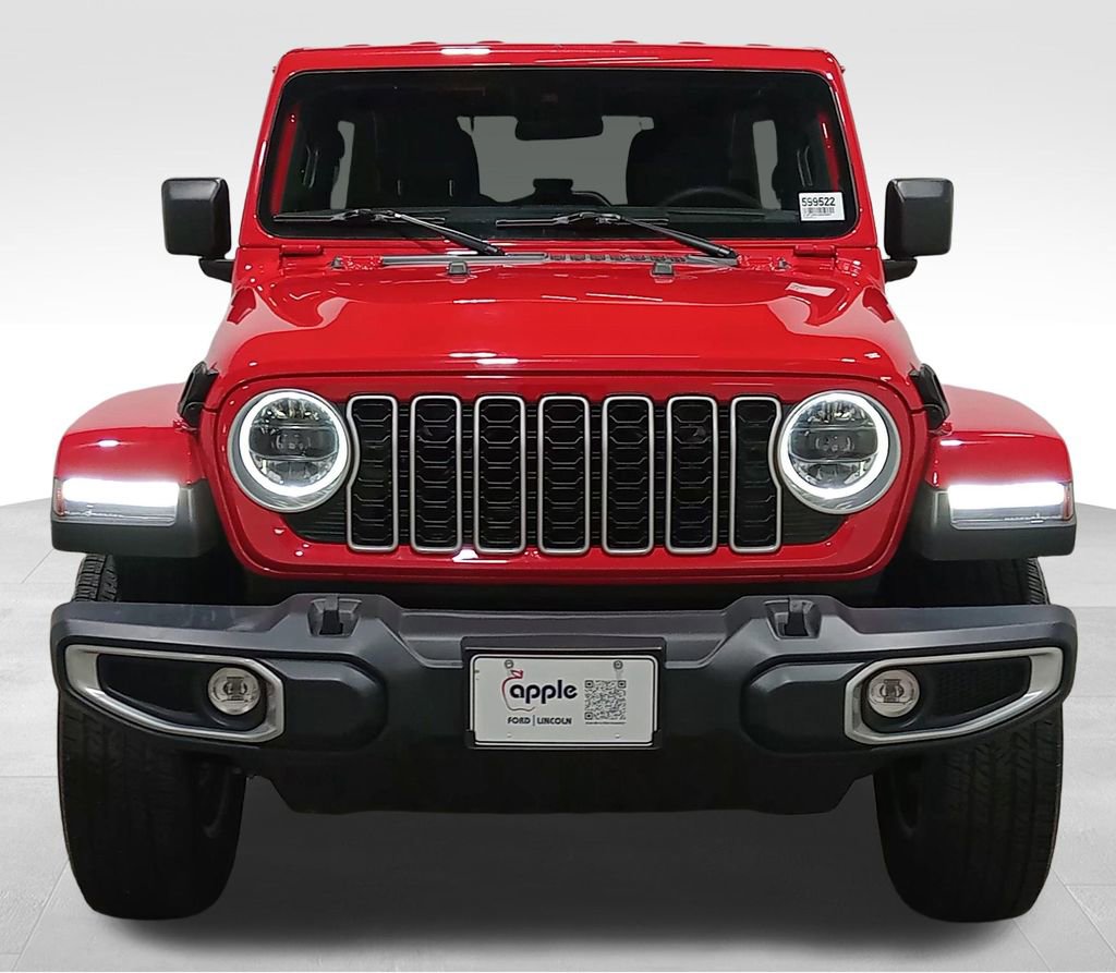 Used 2025 Jeep Wrangler Unlimited Sahara AWD/4WD image 9