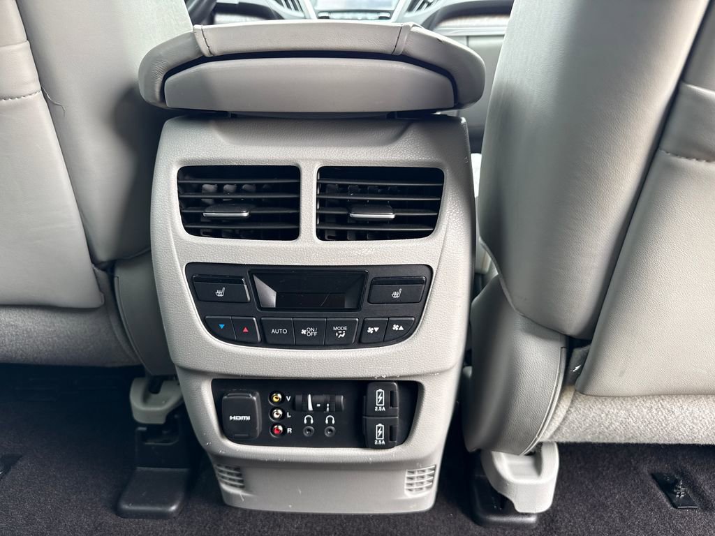 Used 2020 Acura MDX w/ Advance & Entertainment AWD/4WD image 25