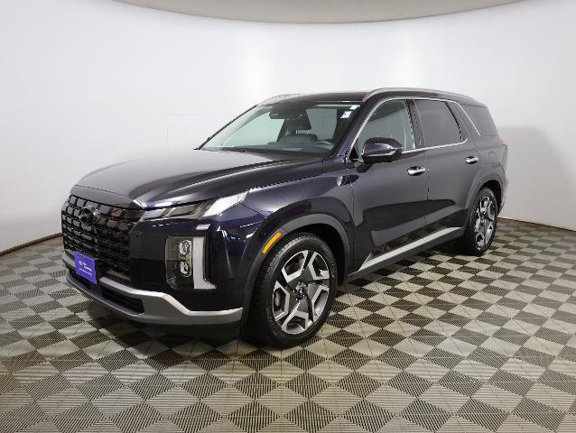 Used 2023 Hyundai Palisade Limited AWD/4WD image 3