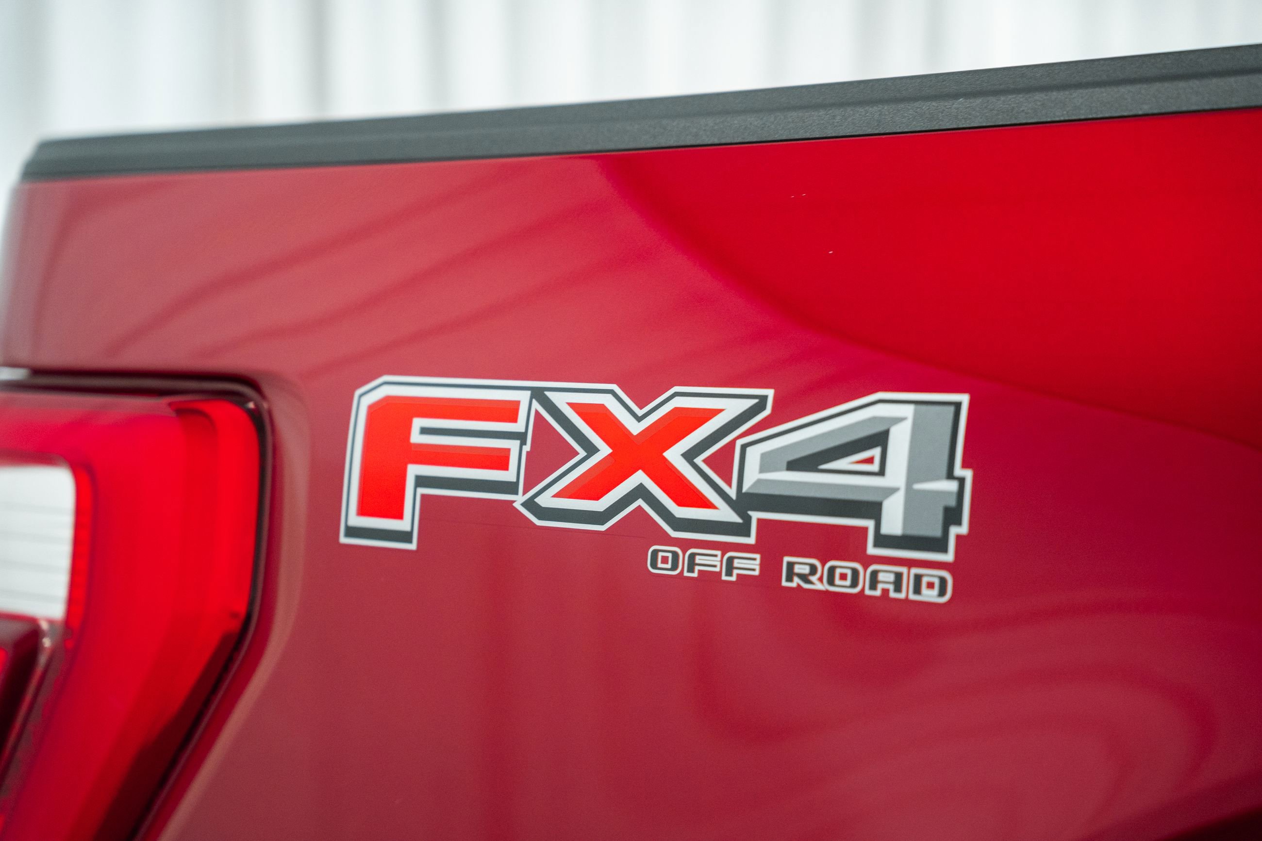 Certified 2023 Ford F150 Lariat w/ Equipment Group 502A High image 21