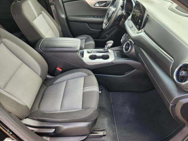 Used 2024 Chevrolet Blazer LT w/ Convenience Package FWD image 13