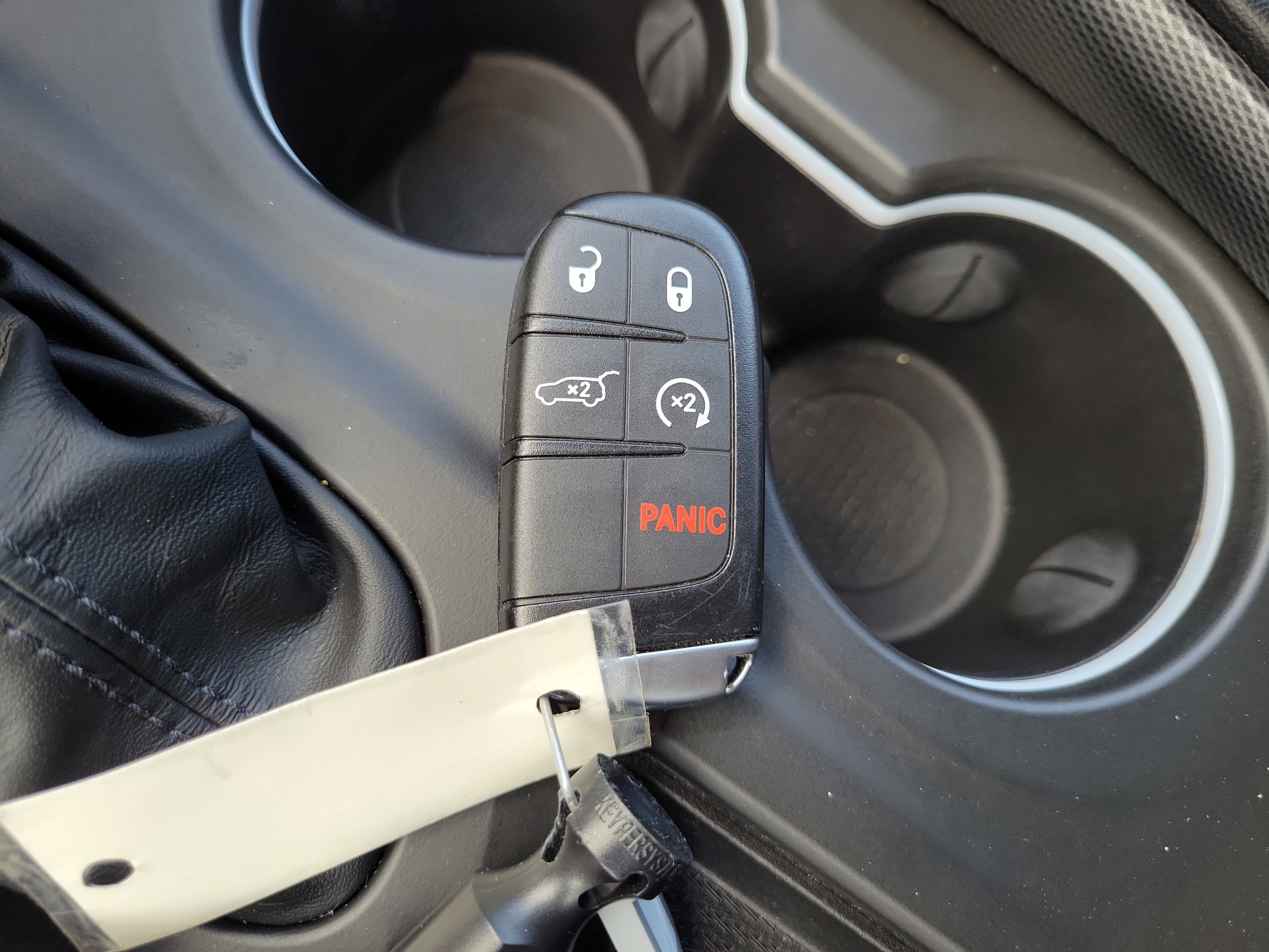 Used 2022 Dodge Durango R/T w/ Blacktop Package AWD/4WD image 29