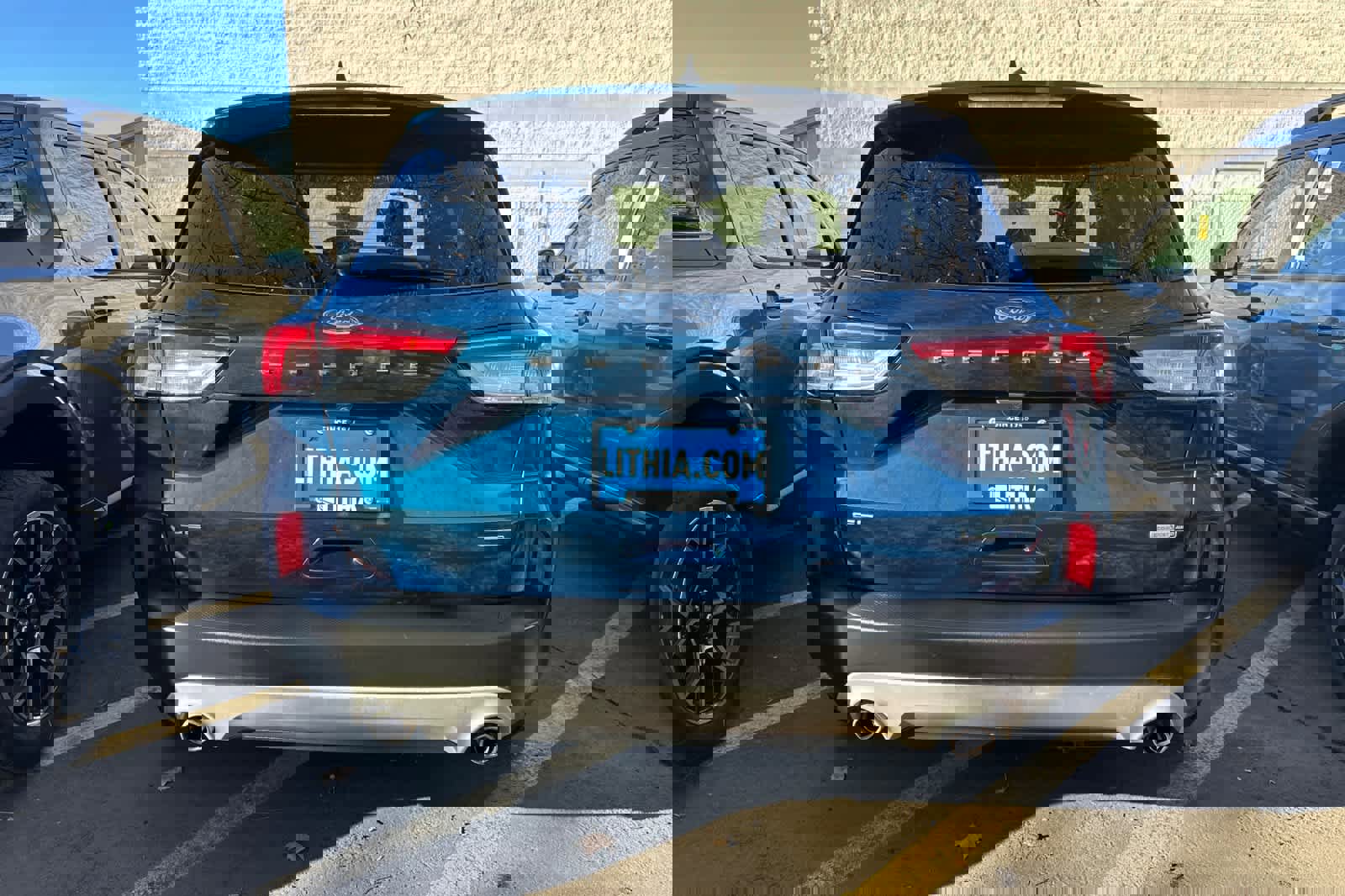 Certified 2020 Ford Escape SE image 4