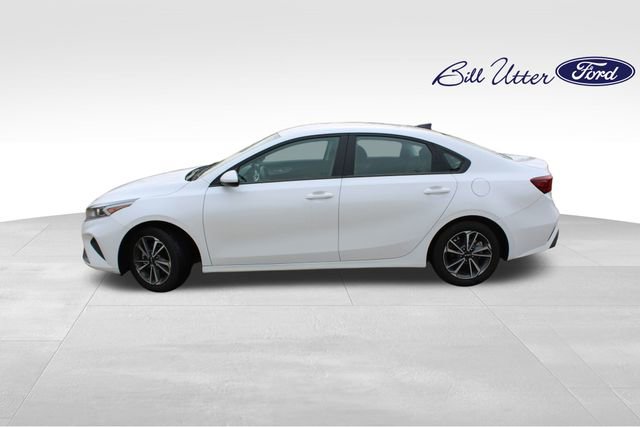 Used 2023 Kia Forte LXS image 8