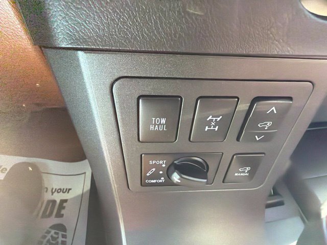 Used 2019 Toyota Sequoia Platinum AWD/4WD image 15