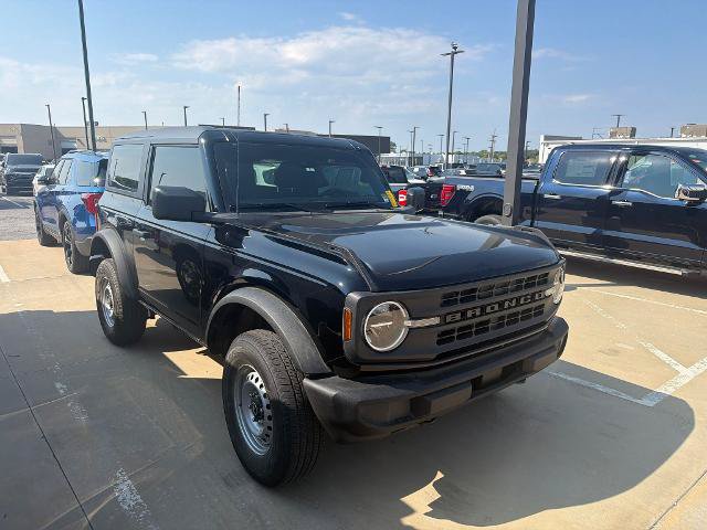 Certified 2022 Ford Bronco 2-Door AWD/4WD image 3